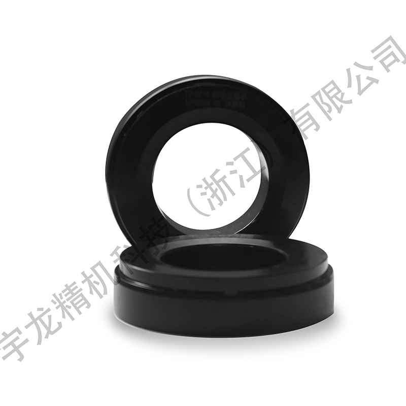 前凹模